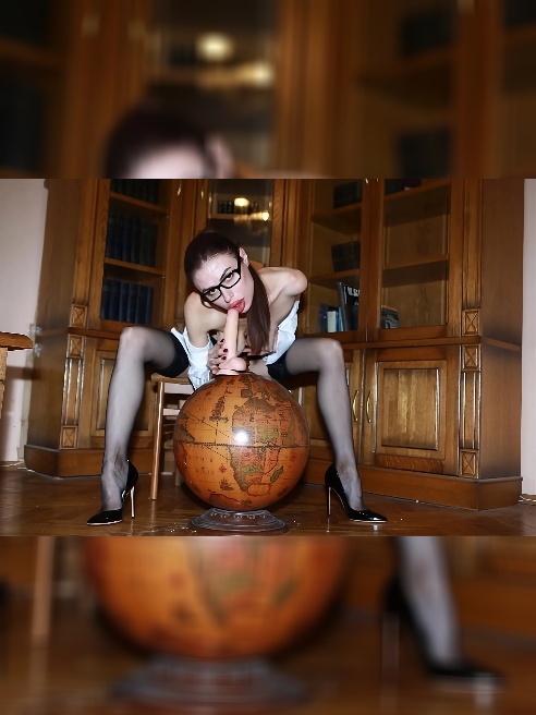 Новое видео 🍒 Опытная шлюха.. породистая сука.. деликатес для гурмана.. игрушка для эстета..

Развратна, похотлива и ненасытна в сексе....