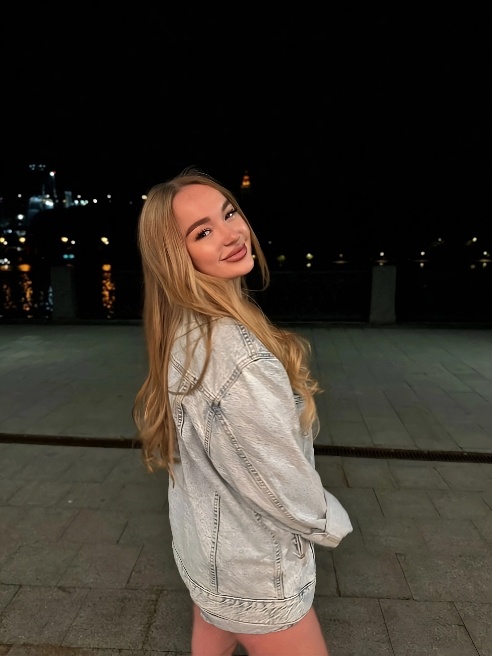 очень красивая натуральная внешность baby face!!!!

для истинных гурманов естественной красоты без тюнинга!!!😍😍😍



очень люблю секс...ле...