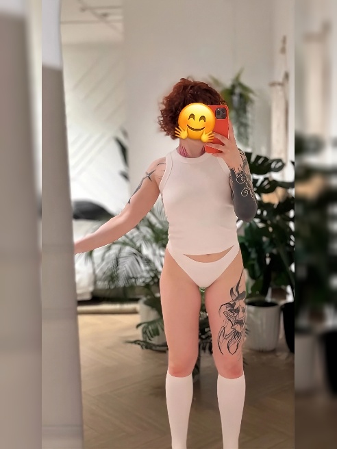 Привет, мой сладкий ❤🔥😻

Буду с радостью ждать тебя в своей уютной квартире.  ☺ без подружек 😚

Я очень сексуальная, обворожительная деву...