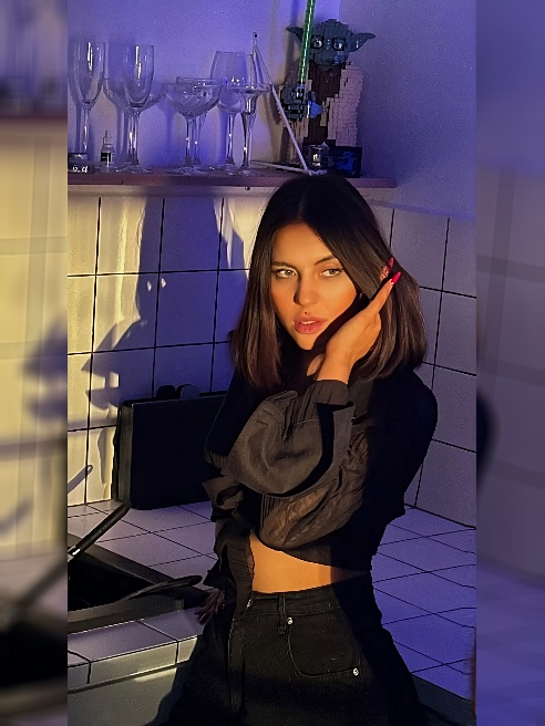 Приглашу в гости в тихую, уютную, интимную обстановку. Могу приехать к Вам! Выбора нет !!!



У меня очаровательная внешность, приятные,...