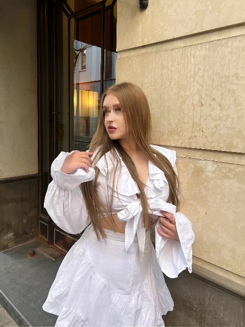Привет, мой друг! ❤

Приглашаю тебя на свидание! 🍓

Я очень хрупкая, нежная и милая девушка!🙈 похожа на миниатюрную куколку 😋

Встречаюсь...