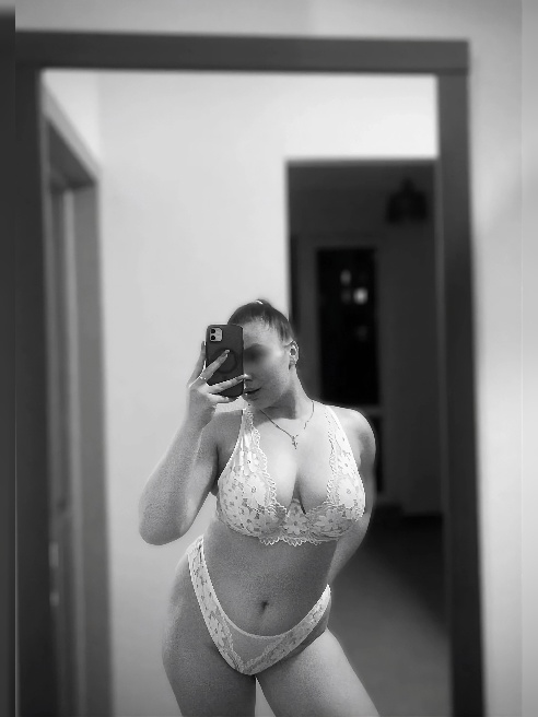 Я - идеальная любовница, муза любви и страсти! Обожаю GFE и дарю самые яркие эмоции в позе наездницы 💋

Во мне нет ни грамма, искусственн...