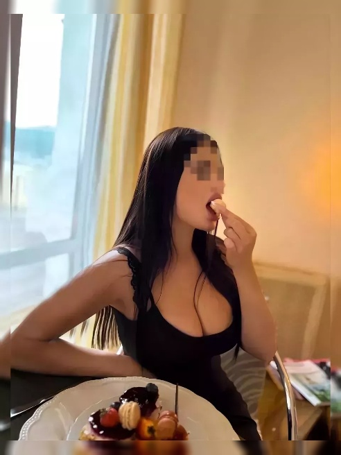 Приветик! Я Адель💋, а как тебя зовут?) Давай поиграем вместе во взрослые, пошлые и развратные игры! ) Обожаю получать удовольствие сама и...