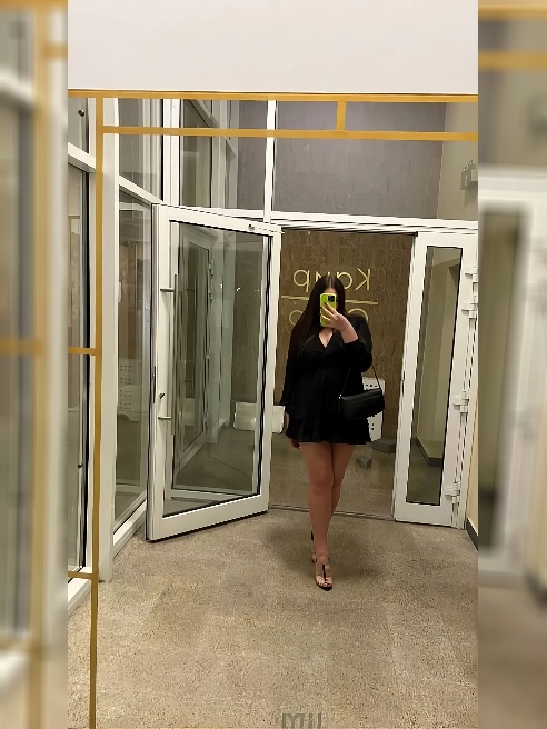 Очаровательная брюнетка с красивыми глазами и шикарными формами, приглашает Вас в гости для совместного времяпровождения ! 

Я та, котору...
