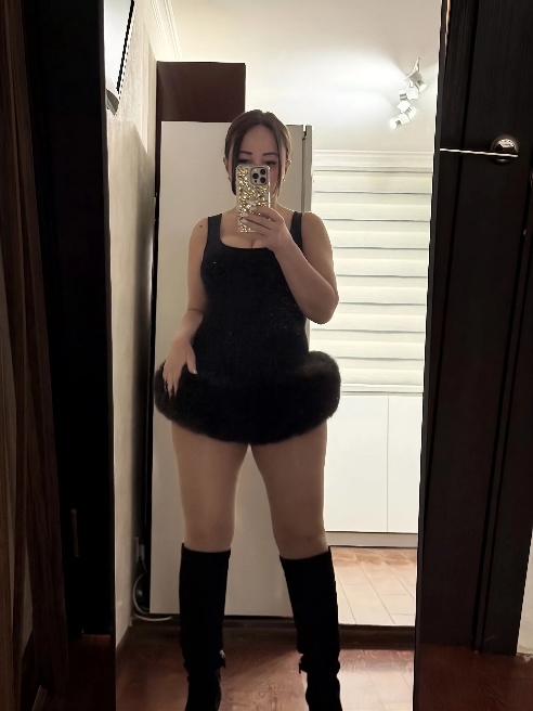 Своя натуральная грудь для любителей природной красоты ❤❤❤❤❤,очень красивая  внешность 