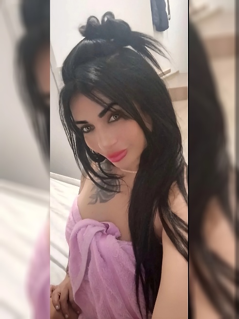 Me gusta mucho el cariño aunque soy adicta a las travesuras solo quiero hacer de tu tiempo una experiencia inolvidable y caliente , quier... Me gusta mucho el cariño aunque soy adicta a las travesuras solo quiero hacer de tu tiempo una experiencia inolvidable y caliente , quier...