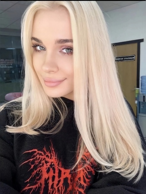 Здравствуйте дорогие мужчины 💖Я чудесная девушка, которая готова провести своё драгоценное время в компании шикарного мужчины 💋
Да,я оче... Здравствуйте дорогие мужчины 💖Я чудесная девушка, которая готова провести своё драгоценное время в компании шикарного мужчины 💋
Да,я оче...