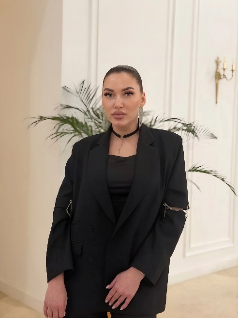 Привет, дорогие мужчины)
Меня зовут Алина
Я ласковая и милая девочка)
Для тебя могу быть чувственной, нежной, страстной и послушной ,... Привет, дорогие мужчины)
Меня зовут Алина
Я ласковая и милая девочка)
Для тебя могу быть чувственной, нежной, страстной и послушной ,...