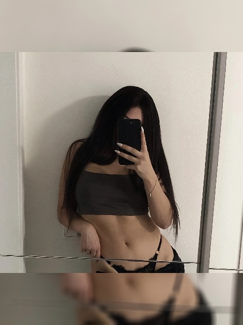 яркая, сексуальная, гибкая и абсолютно свободная от комплексов 💋

Люблю наслаждаться собой, флиртовать, сводить с ума каждым взглядом и д...