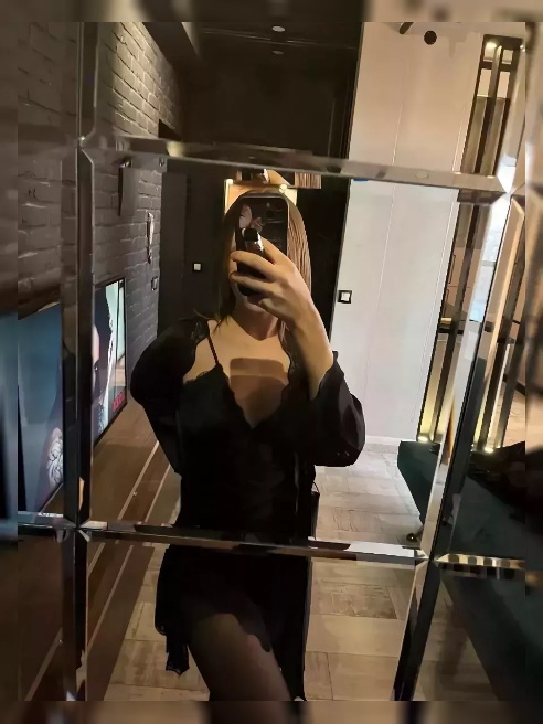 ✨18 лет ✅ВСЁ ВКЛЮЧЕНО✅

✅GFE и уют ⭐Бизнес-апартаменты🩷

😈😈😈УХОЖУ 8 марта!!!😈😈😈 - успей трахнуть🫣



❗❗Мой телеграм @nikki_lovi❗❗



Твоя...