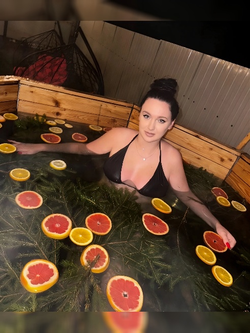 🐰ОЙ, а я уже влажненькая💦🙃



Я предоставляю удовольствие на все 100%, выкладываюсь на полную , чтобы дать тебе то зачем ты пришел💥💥💥за о...