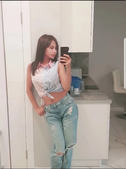 Марина очень сексуалная ухоженная девочка очень любит куни 👅👅👅есть видео,и видео звонок Вирт буду нежно ласкать себя 💦