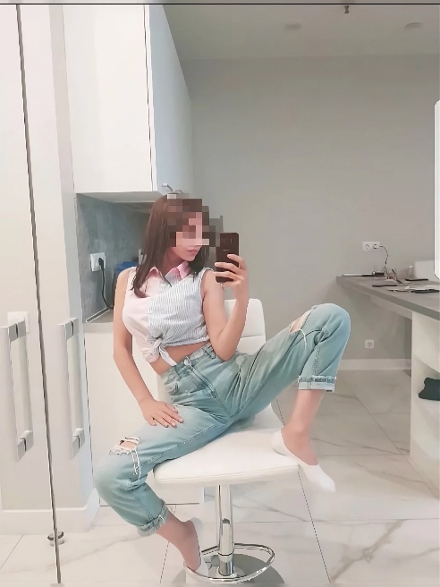 Марина очень сексуалная ухоженная девочка очень любит куни 👅👅👅есть видео,и видео звонок Вирт буду нежно ласкать себя 💦