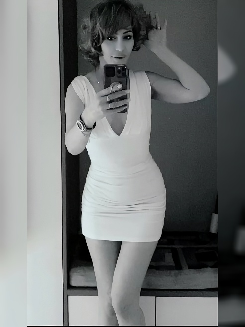 Безумно жду тебя в гости💋 😻

У меня потрясающая фигура а моя растяжка тебя просто шокирует 🍒🍑

😊

💋Фото мои.

Ночью приглашаю кого уже зн...