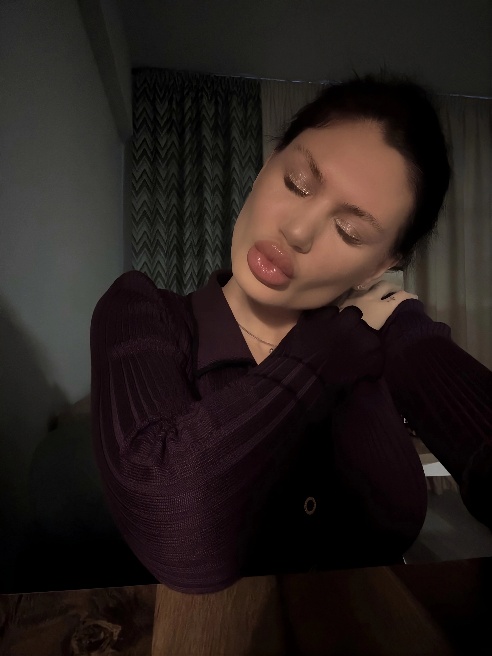 ✨ Приветик! Меня зовут Мила,я воспитанная ,эрудированная и дико сексуальная девушка 😍 буду рада  видеть тебя у себя в гостях на прия...