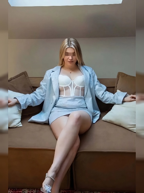 Привет !





Каждое мгновение со мной наполнено страстью и удовольствием. Я наслаждаюсь каждым движением, каждым прикосновением.



Моя...