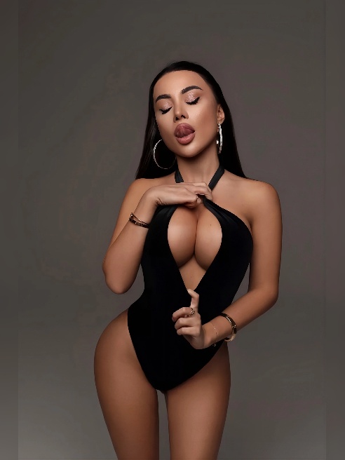 КРИСТИНА ЛЕКСИ 😋MISS MOSCOW BEAUTY 2025, ТЕЛЕВЕДУЩАЯ, ПЕВИЦА, МОДЕЛЬ, БЛОГЕР 🔝С ШИКАРНОЙ НАКАЧЕННОЙ ПОПОЙ И БОЛЬШОЙ СТОЯЧЕЙ ГРУДЬЮ 🔥БРАЗИ...