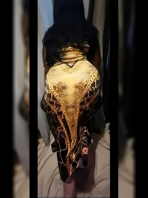 .Личность творческая, в работе, тоже, и творю, и вытворяю😂подхожу к встрече, как первому свиданию. Создаю атмосферу и в ней растворяюсь....