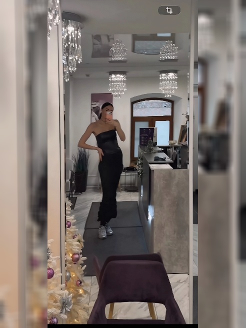 Высокая блондинка соскучилась по сексу, поможешь? 🥰
Привет, я Вика, индивидуалка с выдающимся ростом и элегантными формами 😇
Умею д... Высокая блондинка соскучилась по сексу, поможешь? 🥰
Привет, я Вика, индивидуалка с выдающимся ростом и элегантными формами 😇
Умею д...