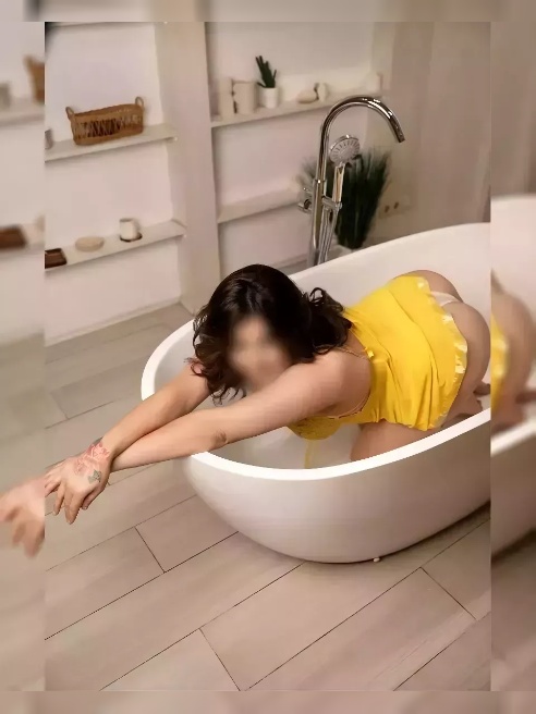 Любимые мужчины) я вернулась из отпуска! Свежая и бодрая :) 



У меня мягкие булочки и прекрасные сексуальные груди. 



🚀Минет в моём и...