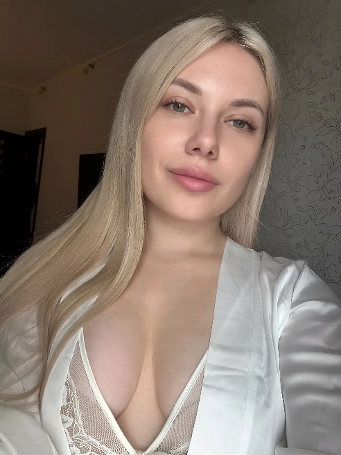 Светлый ангелочек из твоих снов🥰



Привет💋

Меня зовут Анна, я очень люблю формат GFE, и придя ко мне, ты проведешь время с очень нежной...