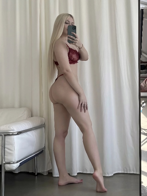 Светлый ангелочек из твоих снов🥰



Привет💋

Меня зовут Анна, я очень люблю формат GFE, и придя ко мне, ты проведешь время с очень нежной...