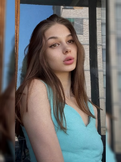 Привет, я Лиза 🌹



Ты — будто запретное вино, от одного глотка которого кружится голова.  

Когда я думаю о тебе, у меня учащается пульс...