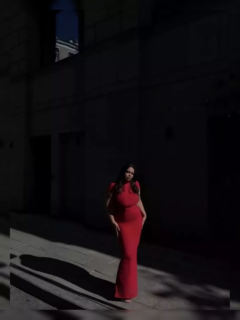 🍒 Ухоженная, приятная, интеллигентная, нежная с натуральной грудью пятого размера 

Встречаюсь индивидуально с воспитанными и щедрыми муж...