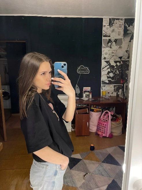 Ночью всё звучит тише, но ощущается сильнее 🌙
Каждый жест становится смыслом, каждый взгляд — приглашением 😌
Мне нравится растворяться... Ночью всё звучит тише, но ощущается сильнее 🌙
Каждый жест становится смыслом, каждый взгляд — приглашением 😌
Мне нравится растворяться...