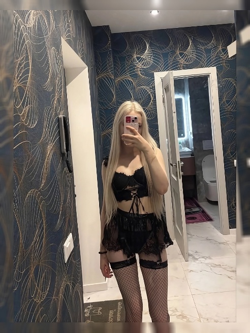 МБРв подарок 🫦 сочно со слюнками💋куни в подарок💋Ясамая красивая и сексуальная. У меня очень красивая , розовая узкая киска .Люблю трахать...