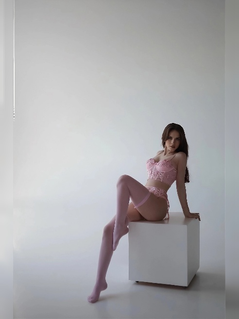 Приветик!

Меня зовут Мария! я молодая и красивая девушка, с невероятно красивой фигурой и яркими предпочтениями ❤🔥

Люблю ярко и страстн...