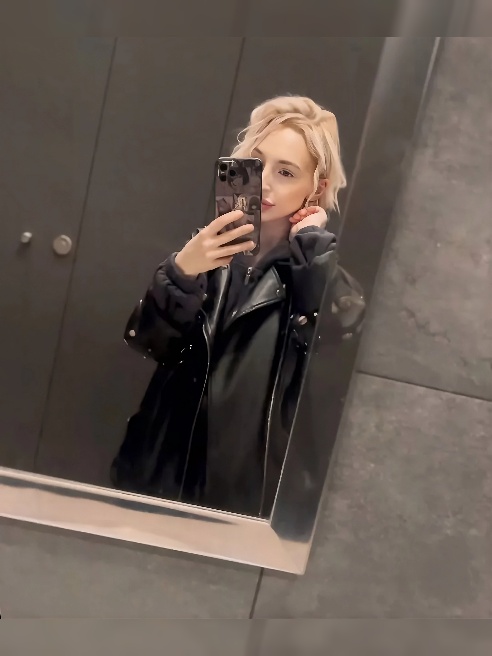Я яркая , веселая, Приходи скорее хочу твою писю . ЕСТЬ ВИРТ 😇🤫Поиграем в ролевые игры😇🥰😍?Все фотки мои и реальные,

Хочу познакомиться с...