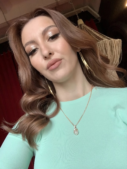 🌟 Привет! Я Алина мне 23 года, и я здесь, чтобы сделать твой вечер незабываемым. 🌟

Я открыта для новых знакомств и готова подарить тебе...
