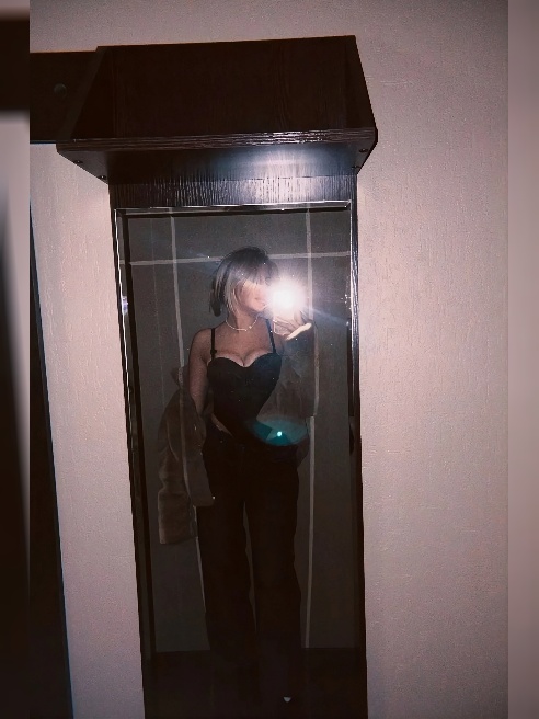 Я — воплощение тайного желания и сладкого соблазна 🔥💋 Со мной легко забыть о стеснении и позволить фантазиям выйти наружу 😏✨ Люблю флирт,...