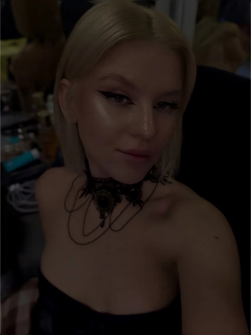 Я — воплощение тайного желания и сладкого соблазна 🔥💋 Со мной легко забыть о стеснении и позволить фантазиям выйти наружу 😏✨ Люблю флирт,...