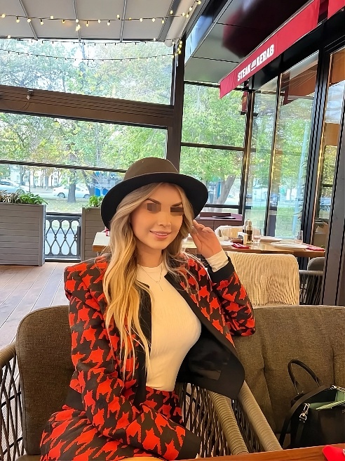 Ария, 27 — твоя живая SEXY блонда, где каждое фото — зеркало реальности, без фильтров и лжи! 📸🔥Я — твой онлайн-мираж, который материализу...