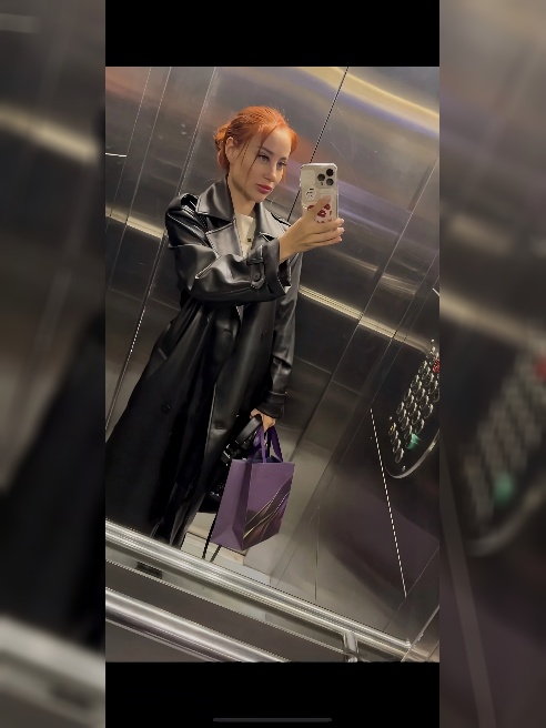 Та самая с сексуальными веснушками и глазками лисички❤ в обновленном образе❤🔥🔥

Нежная, чувственная, роковая малышка с упругой, роскошной...