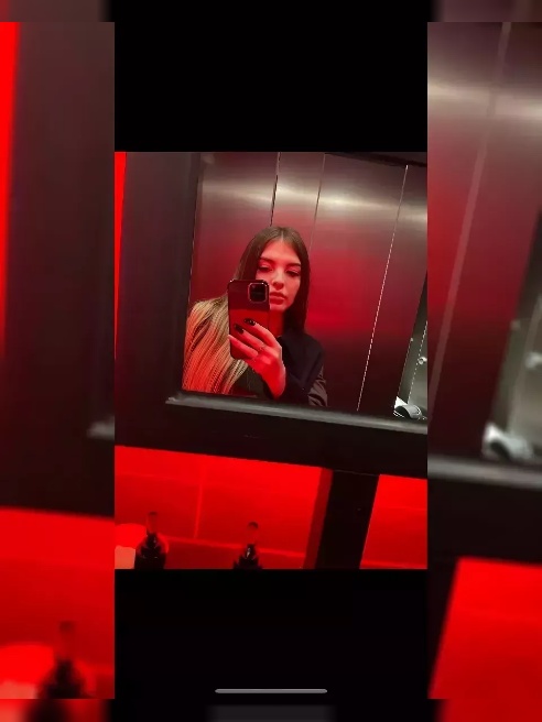 Милейшая малышка! 

Очень женственная, старательная и нежная!🥰



Всегда встречаю в сексуальном белье, оно тебе точно понравится🤗🍓



Без...