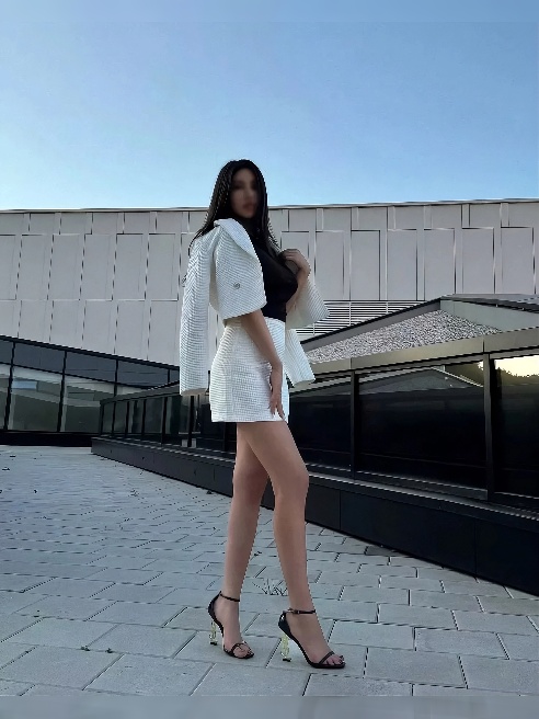 Со мной ты почувствуешь себя желанным💗

ЗА продолжительные встречи 💃🏻🥂🍾. 



Я умею слушать и понимать, а мои глаза полны искры, которая...