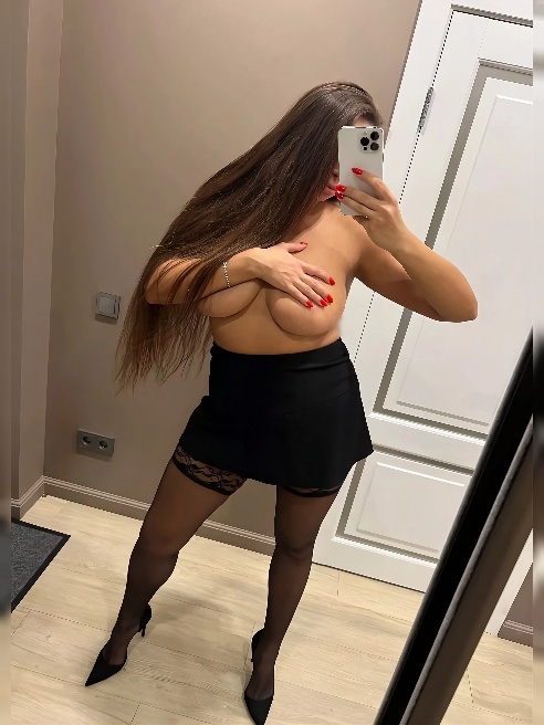Выезд к вам в течении часа❤ 

Апартаменты за 30-60 мин 💋

Белье, чулки, приезжаю с макияжем и укладкой, платье и шпилька! Все на высшем у...