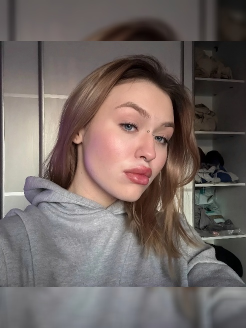 Молодая и нежная развратница, с ненасытным влечением к мужчине🥰🥰



Манящая вкусная девочка с шикарной фигурой песочные часы, сочная, мал...