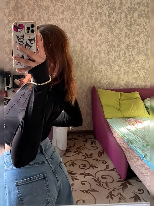 Мне всего 19, я только начинаю открывать для себя этот мир страсти и удовольствий, и поверь — тебе хочется быть первым, кто прочувствует...