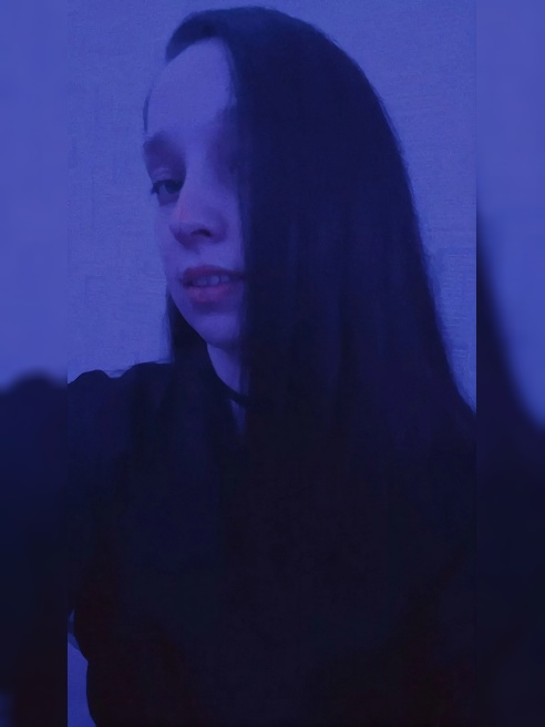 Когда думаю о тебе, то представляю твои руки, которые нежно касаются меня. Я покрываюсь мелкой дрожью и уже почти чувствую твой зовущий з...