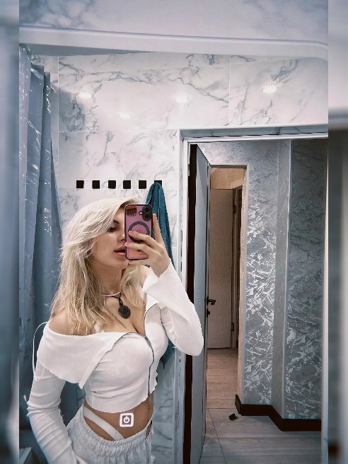 Я — воплощение тайного желания и сладкого соблазна 🔥💋 Со мной легко забыть о стеснении и позволить фантазиям выйти наружу 😏✨ Люблю флирт,...