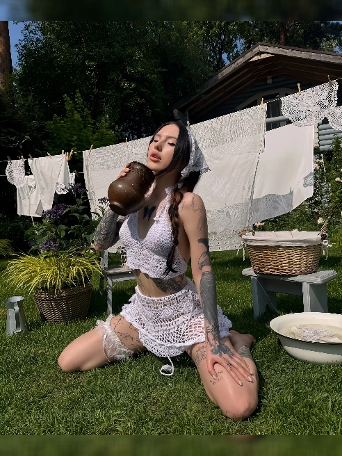 😈😈Я та самая  хулиганистая альт-девочка с тату,  подтянутым телом  и взглядом, от которого сложно держать дистанцию. Вхожу в контакт быст...