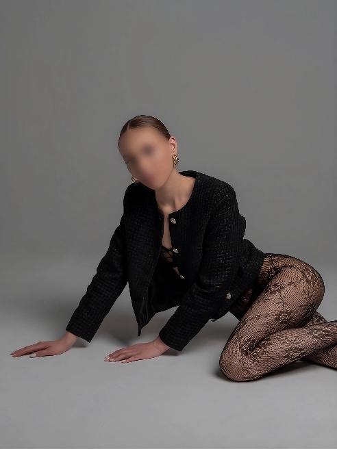 ПРИЕДУ К ТЕБЕ В ГОСТИ!❤ 

Привет, я Аня 😘 

Вкусная и сладкая сексуальная ягодка. 🔥🍒

Очень скромная, но в постели знаю толк! 

Я именно...