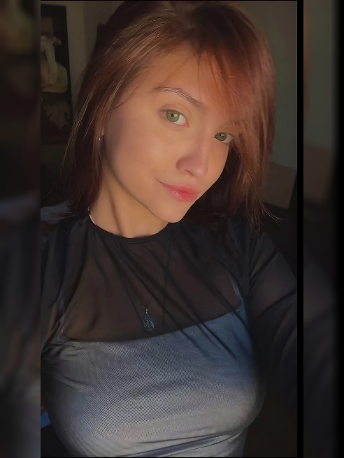 Есть красивая подруга 🥰

Приветик,я Кира и мне 21💋приехала покорять Москву☺

Рада приветствовать вас на своей анкете

Сексуальная,веселая...