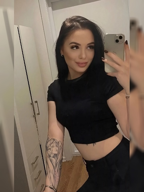 Моя маленькая нежная писечка просит секса 🥹🩷

Я обожаю горячий трах 😍🥰 Хочу оседлать твой член и скакать пока мы не кончим одновременно 😏😍😎