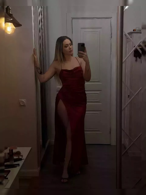 Ухоженная, красивая, интересная 💋

Я очень люблю формат GFE, и придя ко мне, ты проведешь время с очень нежной и тактильной девушкой😍

Ми...