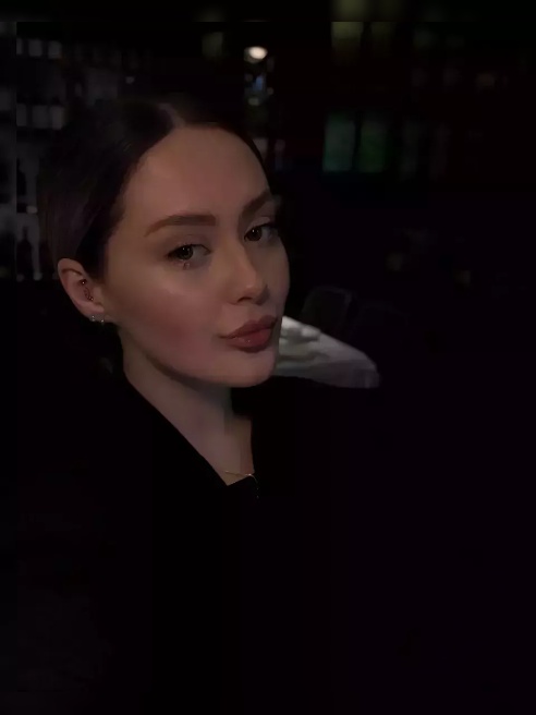 Ухоженная, красивая, интересная 💋

Я очень люблю формат GFE, и придя ко мне, ты проведешь время с очень нежной и тактильной девушкой😍

Ми...